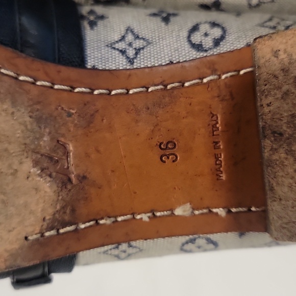 Authentic Louis Vuitton mini lin sandals - Picture 9 of 11